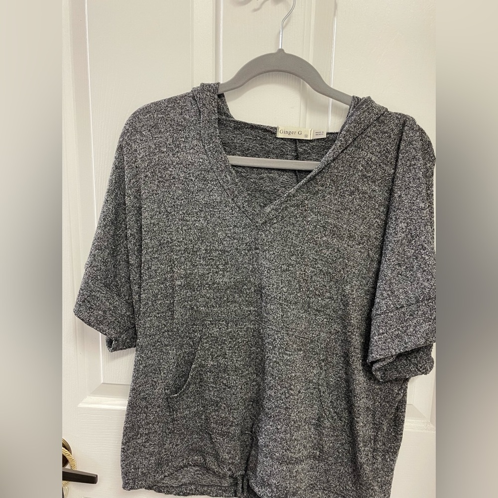Ginger G Marled Gray Hooded Shirt Size M